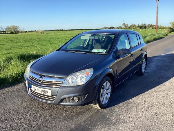Opel Astra Hatchback, Petrol, 2008, Blue
