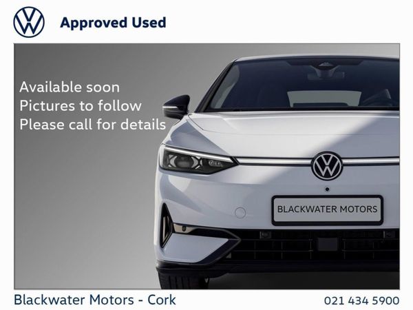 Volkswagen Golf Estate, Petrol, 2022, Black