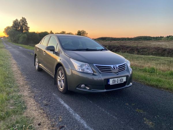 Toyota Avensis Saloon, Diesel, 2009, Green