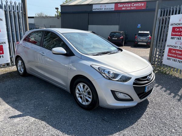 Hyundai i30 Hatchback, Petrol, 2014, Silver