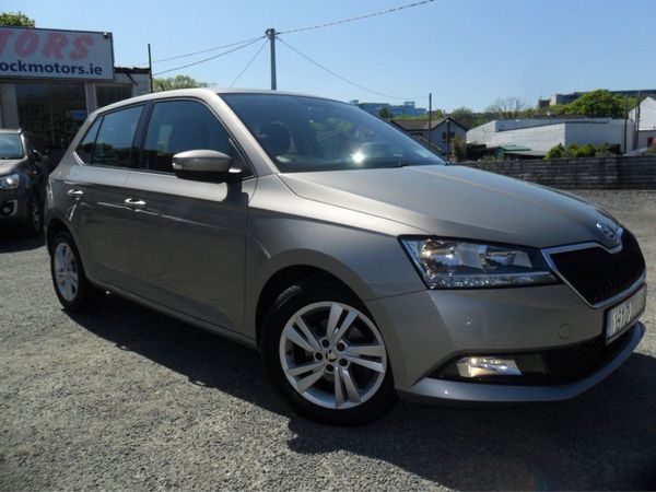 Skoda Fabia Hatchback, Petrol, 2019, Grey