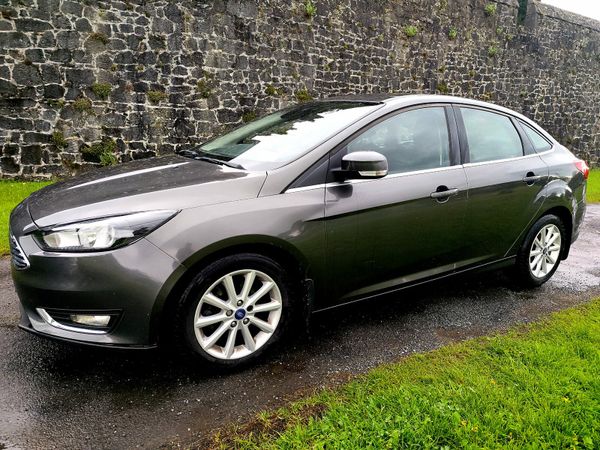 Ford Focus Saloon, Diesel, 2015, Grey