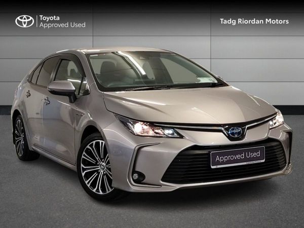 Toyota Corolla Saloon, Hybrid, 2020, 