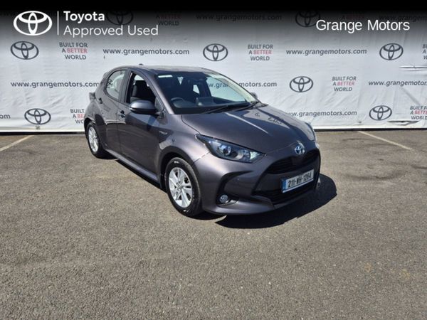 Toyota Yaris Hatchback, Hybrid, 2021, Grey