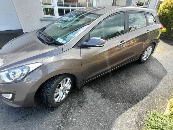 Hyundai i30 Estate, Diesel, 2014, Brown