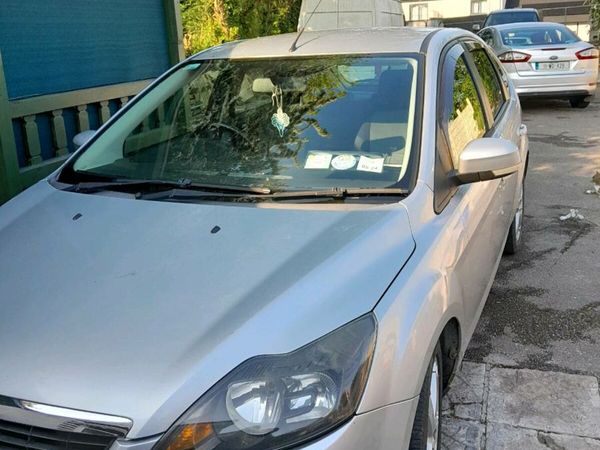 Ford Focus Hatchback, Diesel, 2009, Silver