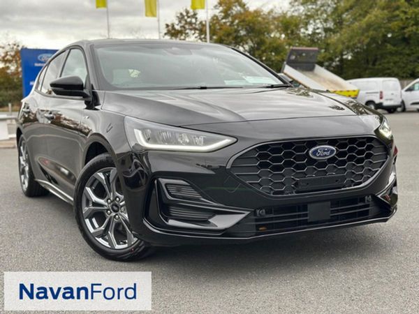 Ford Focus Hatchback, Petrol Hybrid, 2025, Black