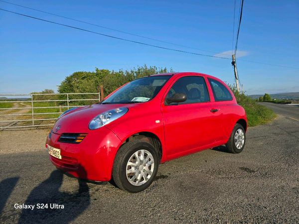Nissan Micra Hatchback, Petrol, 2004, Red