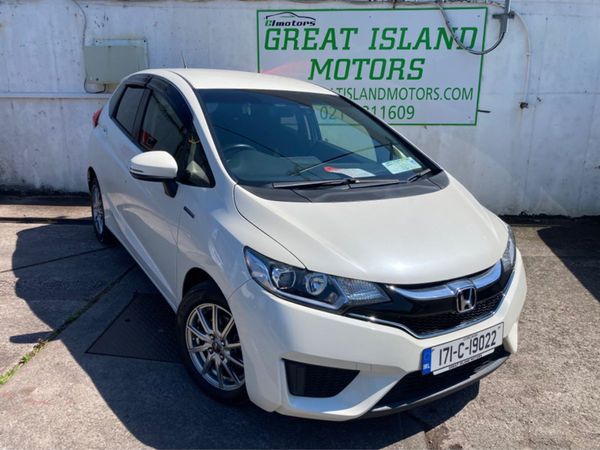 Honda Fit Hatchback, Petrol Hybrid, 2017, White