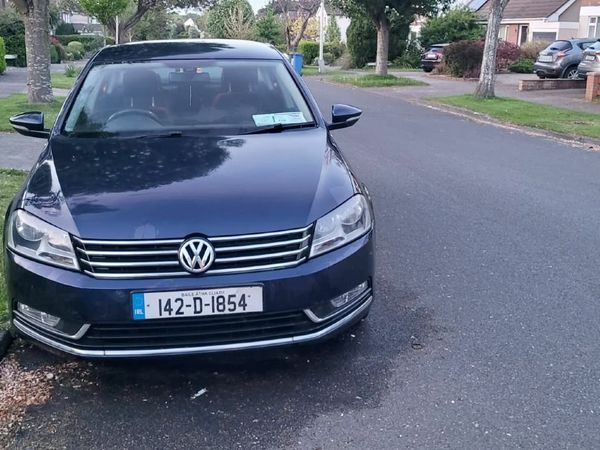 Volkswagen Passat Saloon, Diesel, 2014, Blue