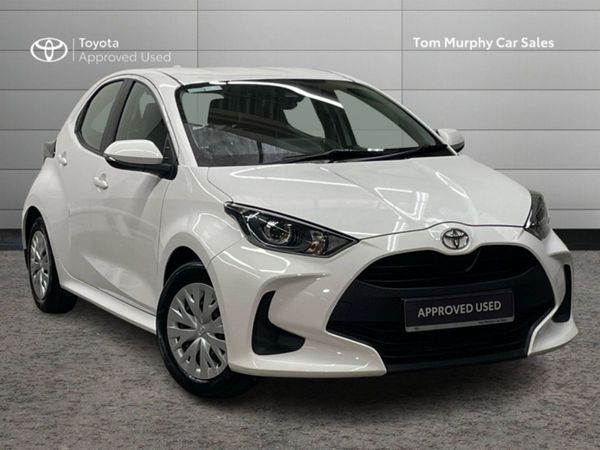 Toyota Yaris Hatchback, Petrol, 2021, White