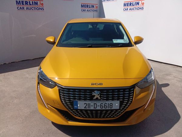 Peugeot 208 Hatchback, Petrol, 2021, Yellow