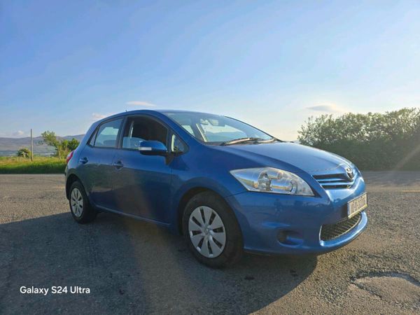 Toyota Auris Hatchback, Petrol, 2010, Blue