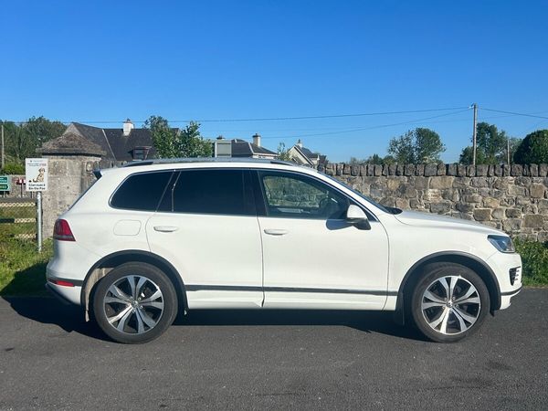 Volkswagen Touareg SUV, Diesel, 2016, White