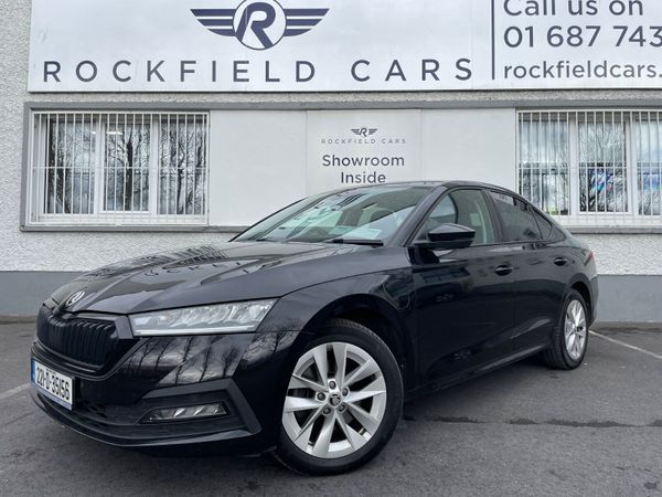 Skoda Octavia Hatchback, Petrol Hybrid, 2022, Black
