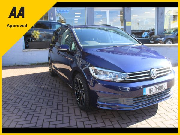 Volkswagen Touran MPV, Petrol, 2016, Blue