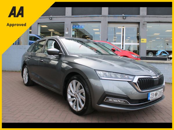 Skoda Octavia Estate, Petrol, 2023, Grey