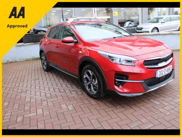 Kia XCeed Hatchback, Petrol, 2020, Red