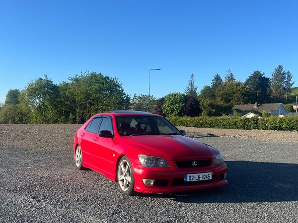 Lexus IS Saloon, Petrol, 2002, Red