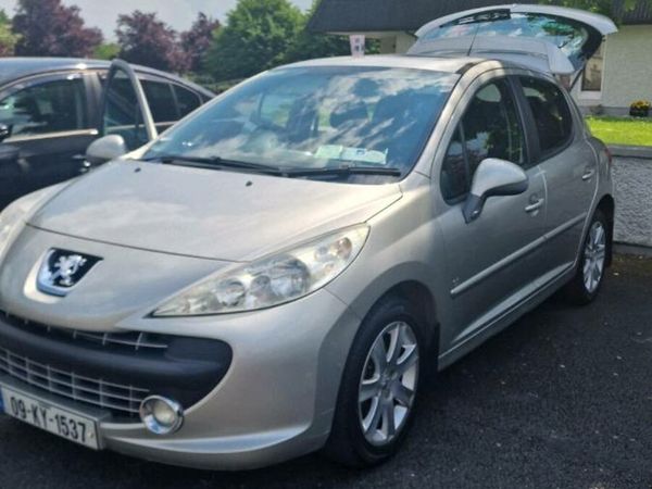 Peugeot 207 Hatchback, Petrol, 2009, Silver