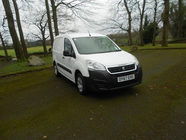 Peugeot Partner MPV, Diesel, 2017, White