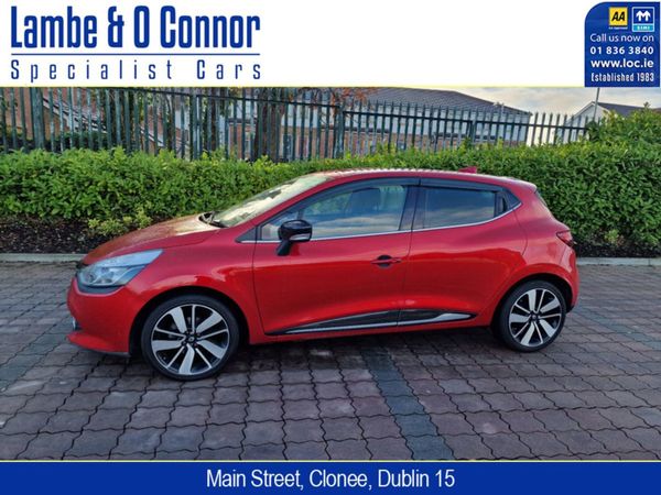 Renault Clio Hatchback, Petrol, 2015, Red