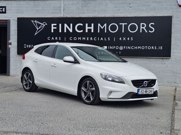Volvo V40 Hatchback, Diesel, 2015, White