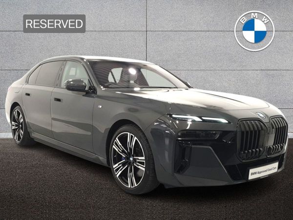 BMW i7 Saloon, Electric, 2023, Grey