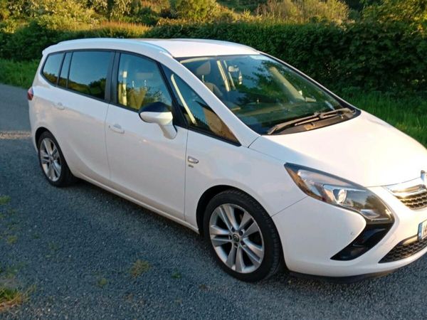 Vauxhall Zafira MPV, Diesel, 2014, White