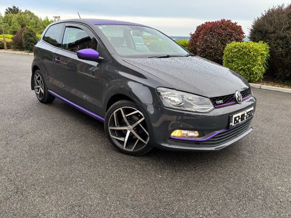 Volkswagen Polo Hatchback, Petrol, 2015, Grey