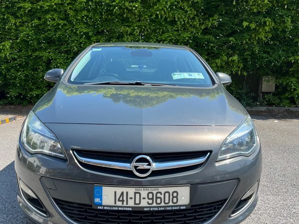 Opel Astra Saloon, Diesel, 2014, Grey