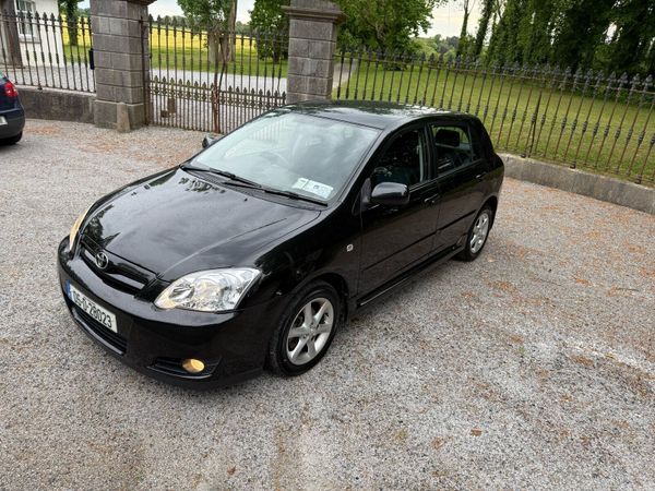Toyota Corolla Hatchback, Petrol, 2005, Black