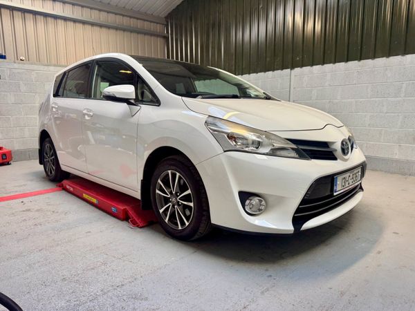 Toyota Verso MPV, Petrol, 2013, White