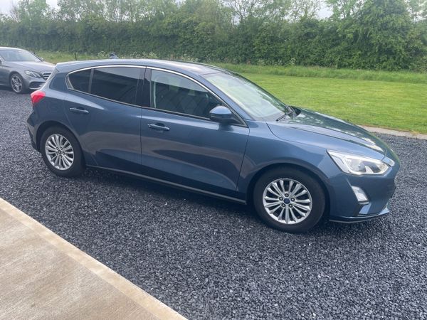 Ford Focus Hatchback, Petrol, 2019, Blue