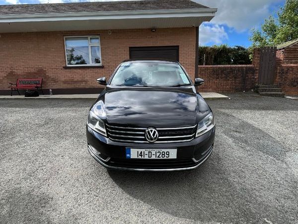 Volkswagen Passat Saloon, Diesel, 2014, Black