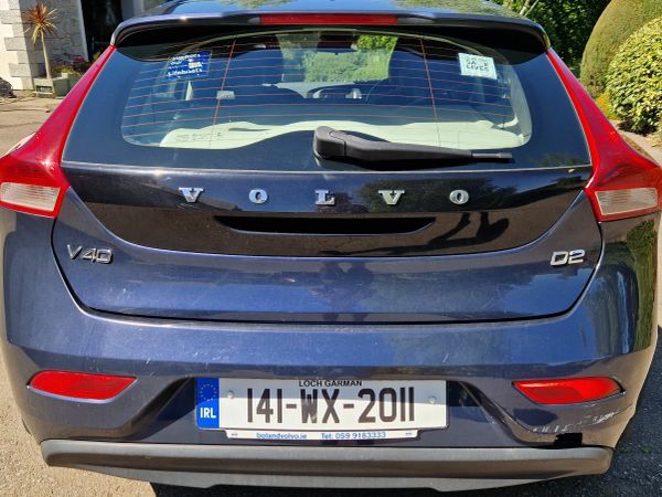 Volvo V40 Hatchback, Diesel, 2014, Blue