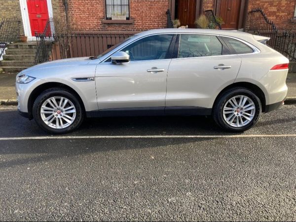 Jaguar F-Pace SUV, Diesel, 2016, Gold