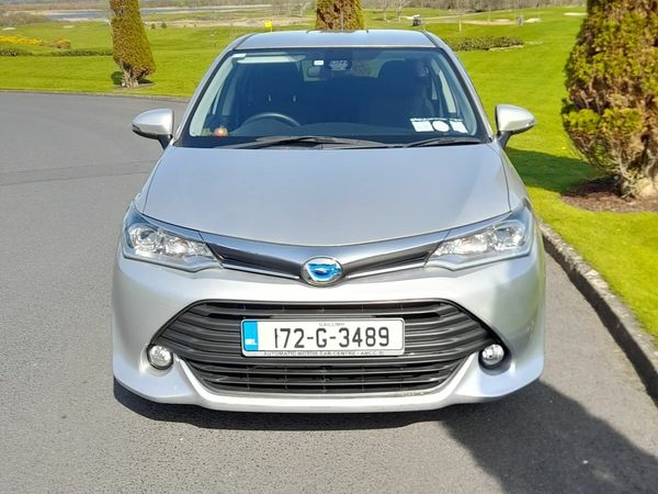 Toyota Corolla Estate, Petrol Hybrid, 2017, Silver