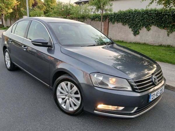 Volkswagen Passat Saloon, Diesel, 2013, Grey