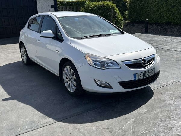 Opel Astra MPV, Diesel, 2012, White