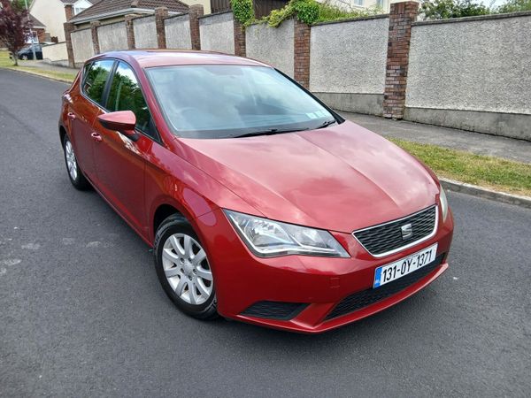 SEAT Leon Hatchback, Diesel, 2013, Red