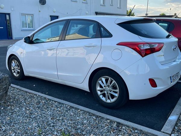 Hyundai i30 Hatchback, Diesel, 2013, White