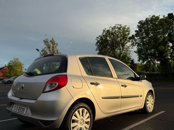 Renault Clio Hatchback, Ethanol Petrol, 2012, Silver