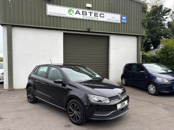 Volkswagen Polo Hatchback, Petrol, 2014, Black