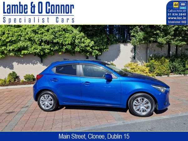 Mazda Other Hatchback, Petrol, 2015, Blue