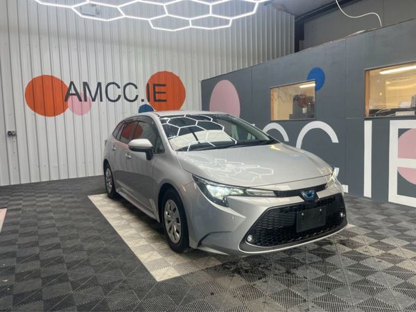 Toyota Corolla Estate, Petrol Hybrid, 2021, Silver