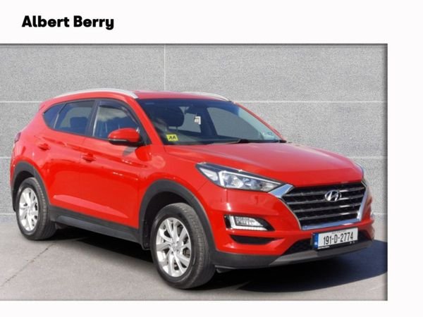 Hyundai Tucson MPV, Diesel, 2019, Red