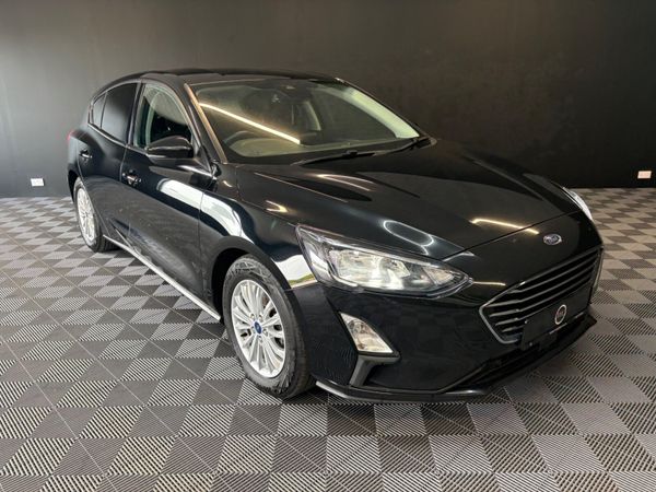 Ford Focus Hatchback, Diesel, 2021, Black