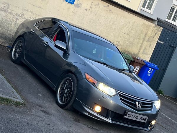 Honda Accord Saloon, Diesel, 2009, Silver