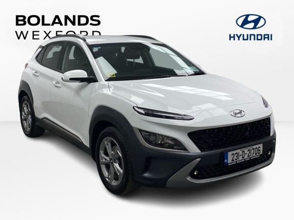 Hyundai KONA MPV, Petrol, 2023, White